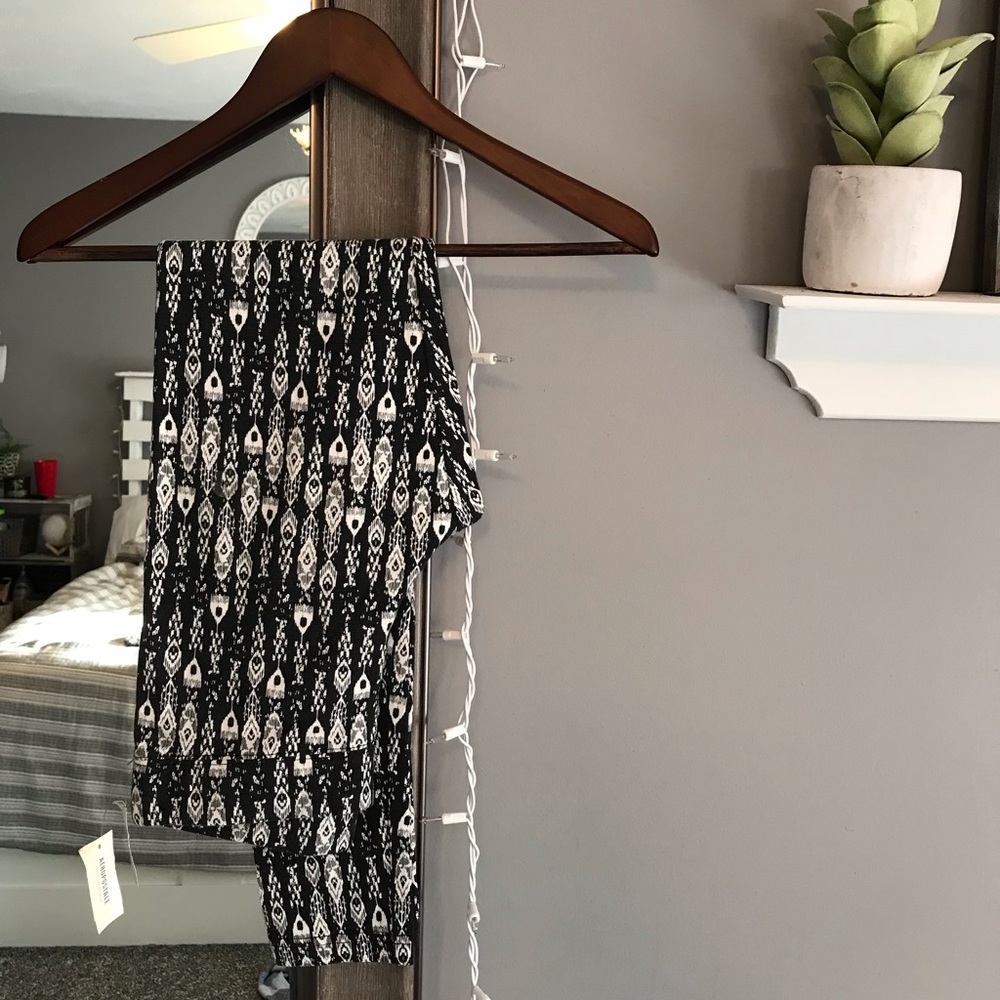 NWT Printed Leggings